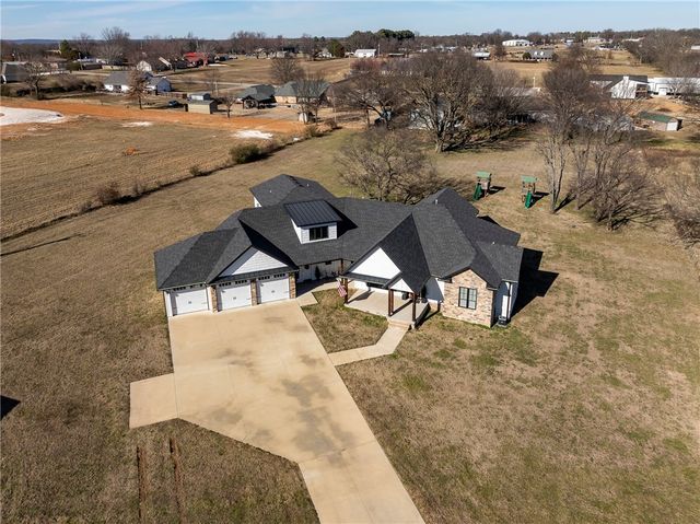 11191 Pickett Ridge Road, Prairie Grove, AR 72753