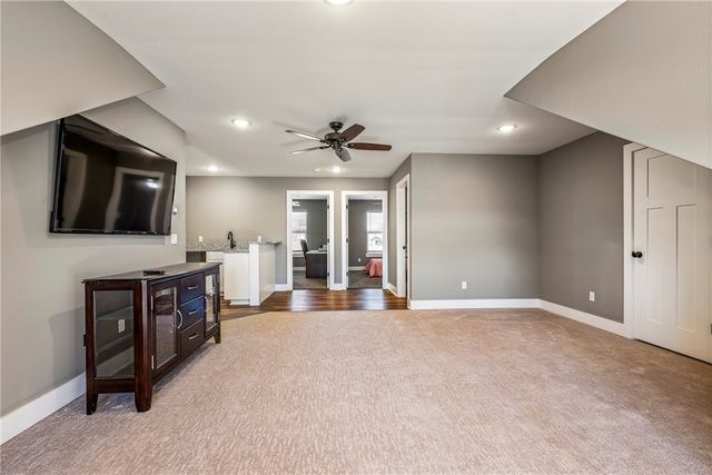 11191 Pickett Ridge Road, Prairie Grove, AR 72753