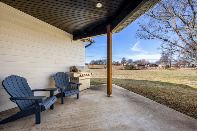 11191 Pickett Ridge Road, Prairie Grove, AR 72753
