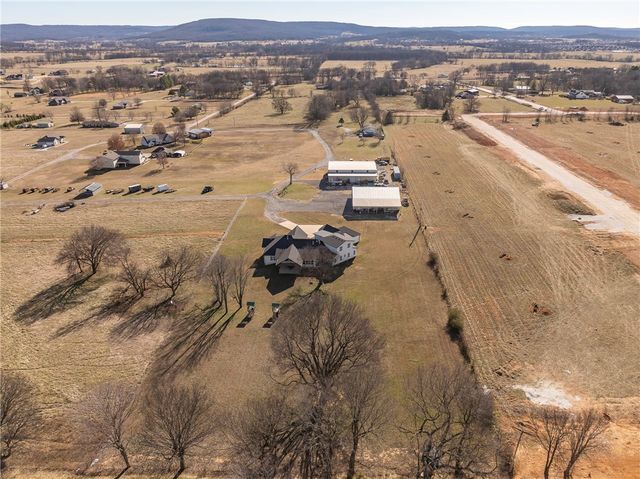 11191 Pickett Ridge Road, Prairie Grove, AR 72753