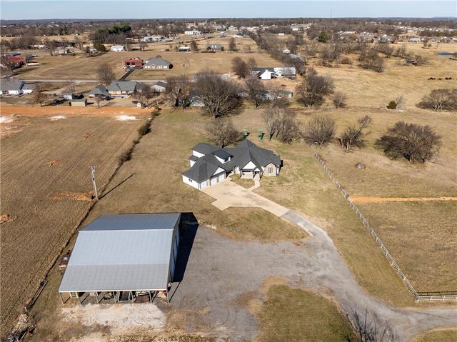 11191 Pickett Ridge Road, Prairie Grove, AR 72753