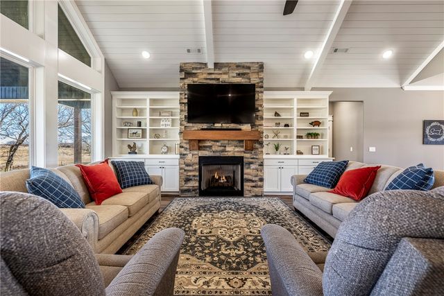 11191 Pickett Ridge Road, Prairie Grove, AR 72753