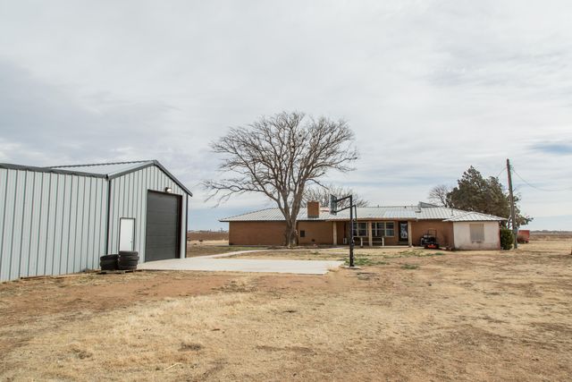 930 Sun Road, Plainview, TX 79072