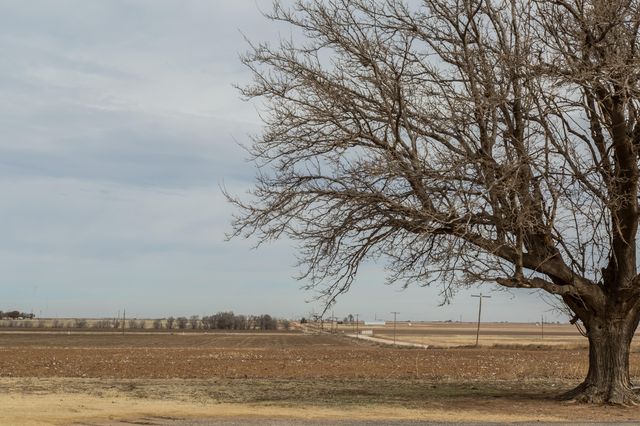 930 Sun Road, Plainview, TX 79072