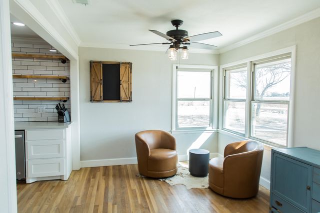 930 Sun Road, Plainview, TX 79072