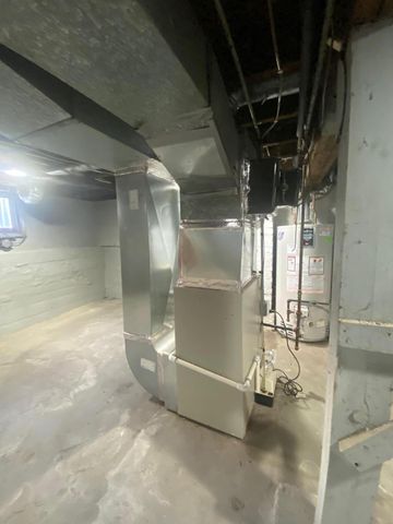 1132 NW Davis Avenue, Grand Rapids, MI 49504