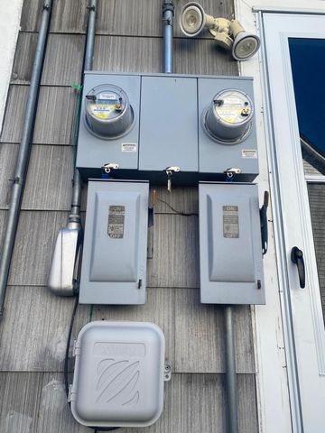 1132 NW Davis Avenue, Grand Rapids, MI 49504