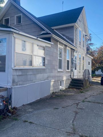 1132 NW Davis Avenue, Grand Rapids, MI 49504