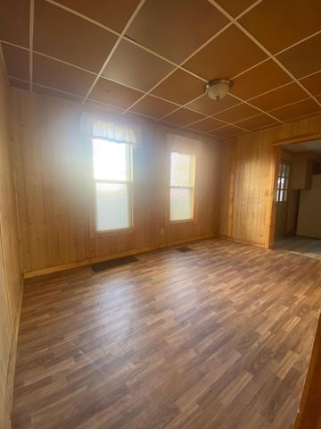 1132 NW Davis Avenue, Grand Rapids, MI 49504