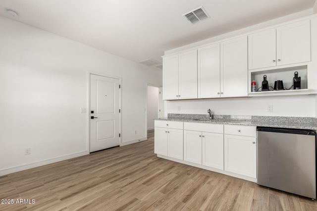 7909 N 86TH Lane, Glendale, AZ 85305