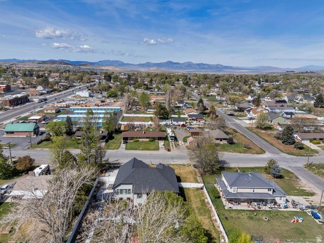 68 N 300 E, Santaquin, UT 84655