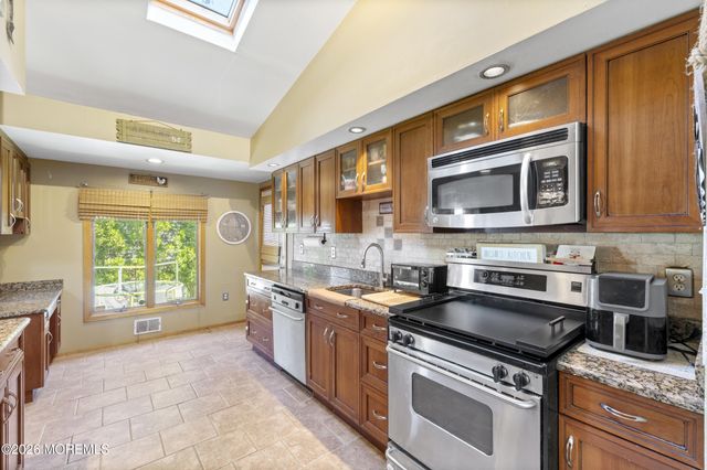 50 Cindy Street, Old Bridge, NJ 08857