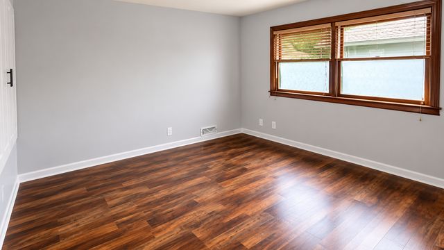 8317 Idaho Avenue N, Brooklyn Park, MN 55445