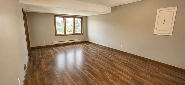 8317 Idaho Avenue N, Brooklyn Park, MN 55445