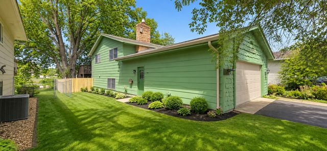 8317 Idaho Avenue N, Brooklyn Park, MN 55445