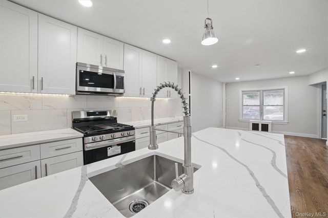 4069 Grace Avenue, Bronx, NY 10466