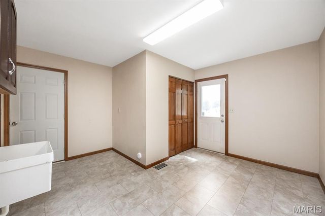 717 St Nicholas Drive, O'fallon, IL 62269
