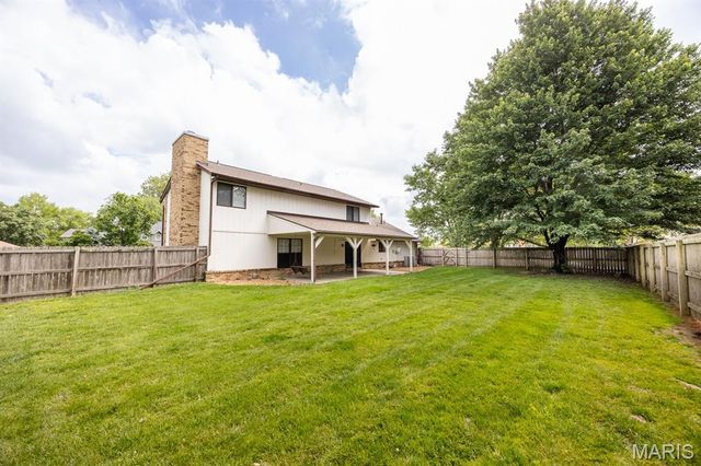 717 St Nicholas Drive, O'fallon, IL 62269