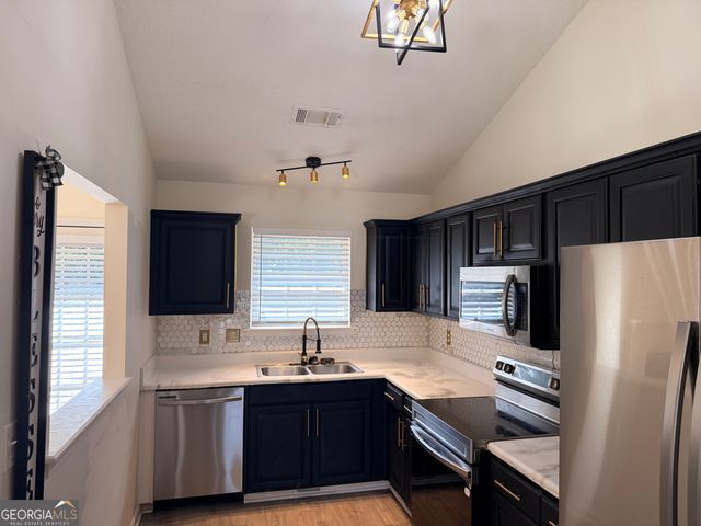 5867 Amerson Lane, Ellenwood, GA 30294