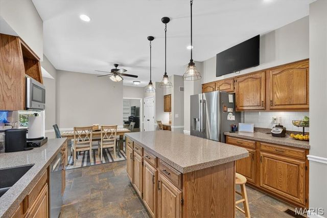 821 Pheasant Woods Drive, Manchester, MO 63021