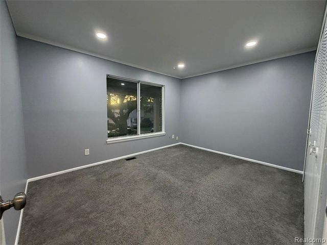 28096 Universal Drive, Warren, MI 48092
