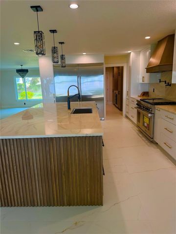 1341 W LAKESHORE DRIVE, Clermont, FL 34711