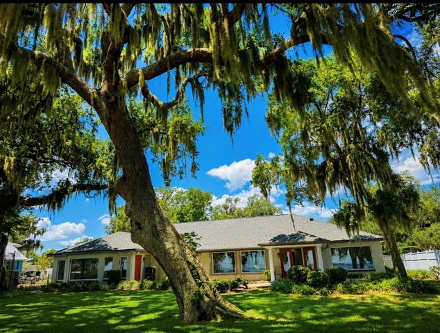 1341 W LAKESHORE DRIVE, Clermont, FL 34711