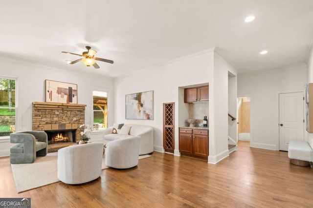 1584 Dresden Drive NE, Brookhaven, GA 30319