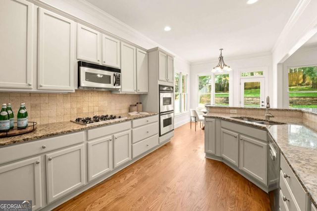 1584 Dresden Drive NE, Brookhaven, GA 30319