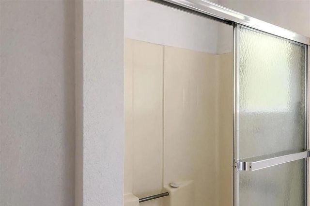 2240 India Street, Los Angeles, CA 90039