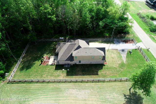 13866 Myers Plantation Road, Byhalia, MS 38611