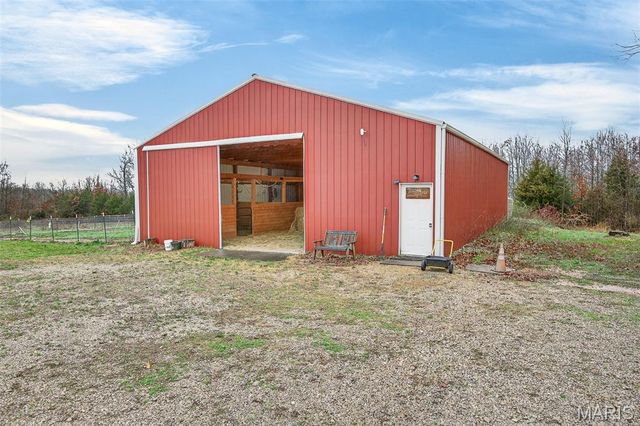 15320 WW Highway, Lebanon, MO 65536