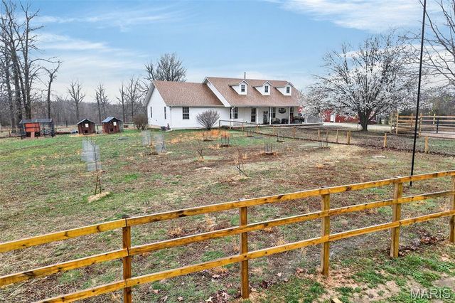 15320 WW Highway, Lebanon, MO 65536