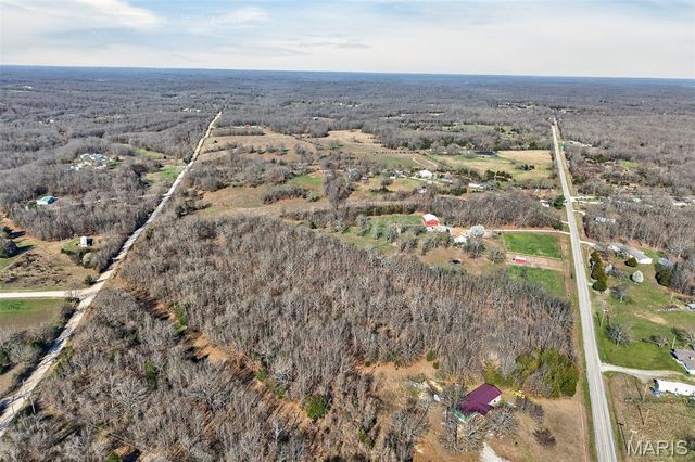 15320 WW Highway, Lebanon, MO 65536