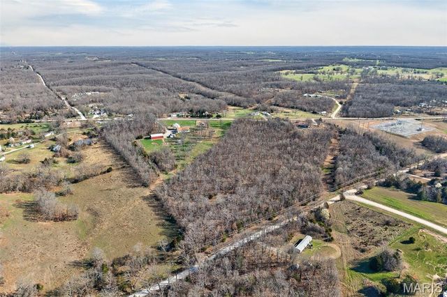 15320 WW Highway, Lebanon, MO 65536