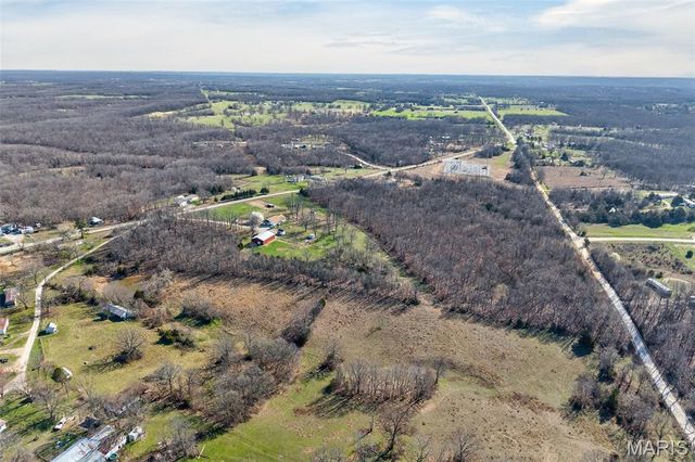 15320 WW Highway, Lebanon, MO 65536