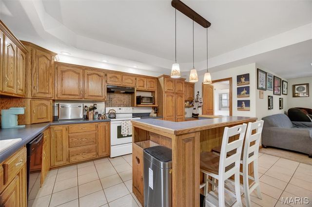 15320 WW Highway, Lebanon, MO 65536