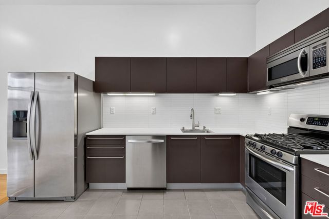 1912 Broadway 103, Santa Monica, CA 90404