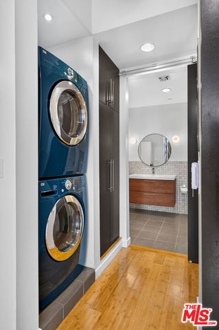 1912 Broadway 103, Santa Monica, CA 90404