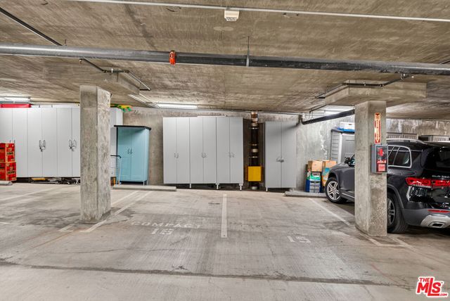 1912 Broadway 103, Santa Monica, CA 90404