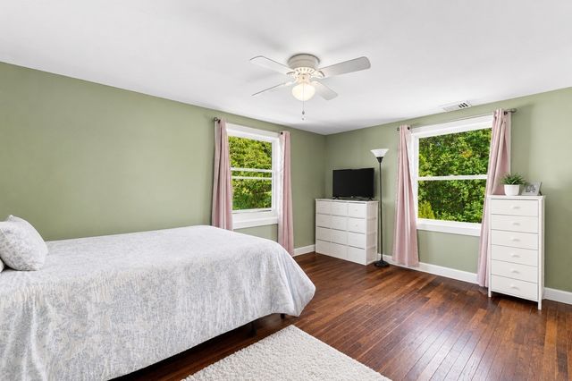 36 Main Ave, Wareham, MA 02538