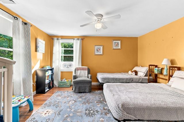 36 Main Ave, Wareham, MA 02538