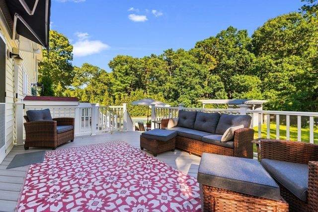 36 Main Ave, Wareham, MA 02538