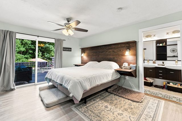 36 Main Ave, Wareham, MA 02538