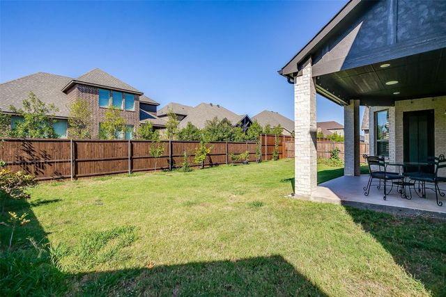 13905 E Riviera Drive, Fort Worth, TX 76028