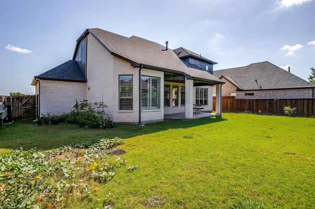 13905 E Riviera Drive, Fort Worth, TX 76028