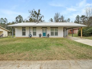 1151 Lucius Dr, Deridder, LA 70634