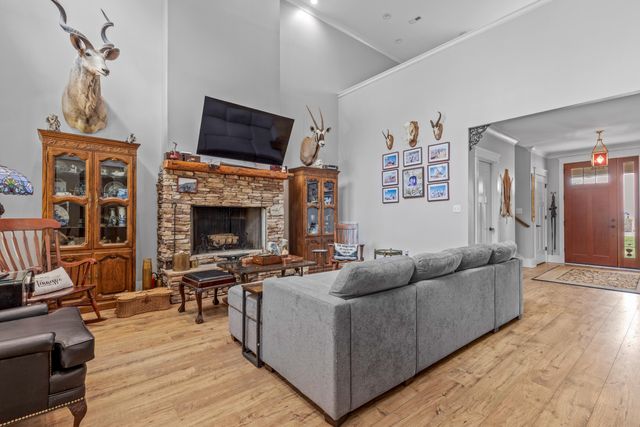 2485 River Bluffs Drive, Jasper, TN 37347
