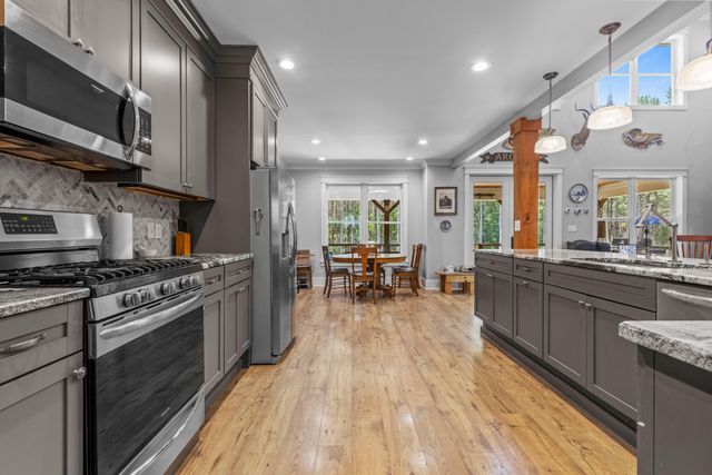 2485 River Bluffs Drive, Jasper, TN 37347
