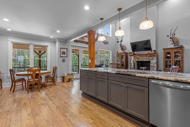 2485 River Bluffs Drive, Jasper, TN 37347